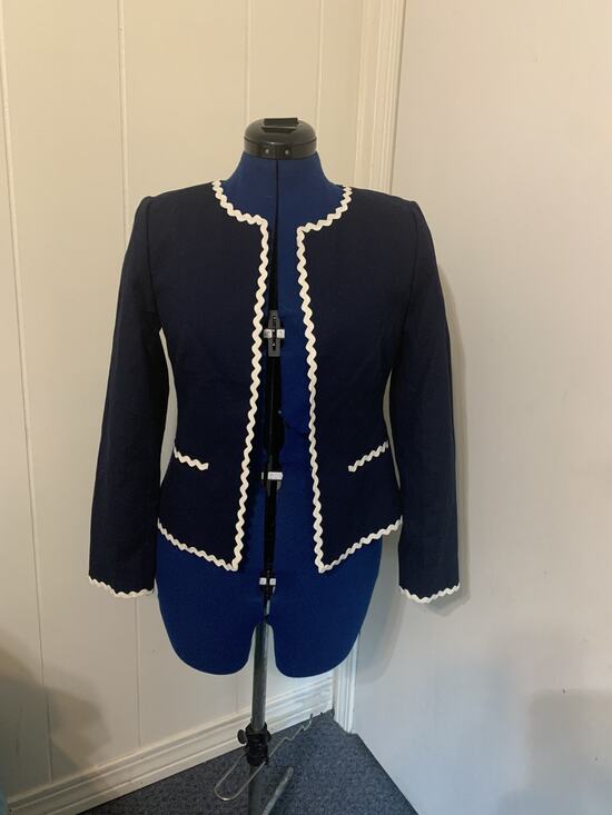 J.CREW Jackets & Blazers - JCrew Cotton Short Navy Blazer White Ric Rac Trim Size 4 Preppy Work